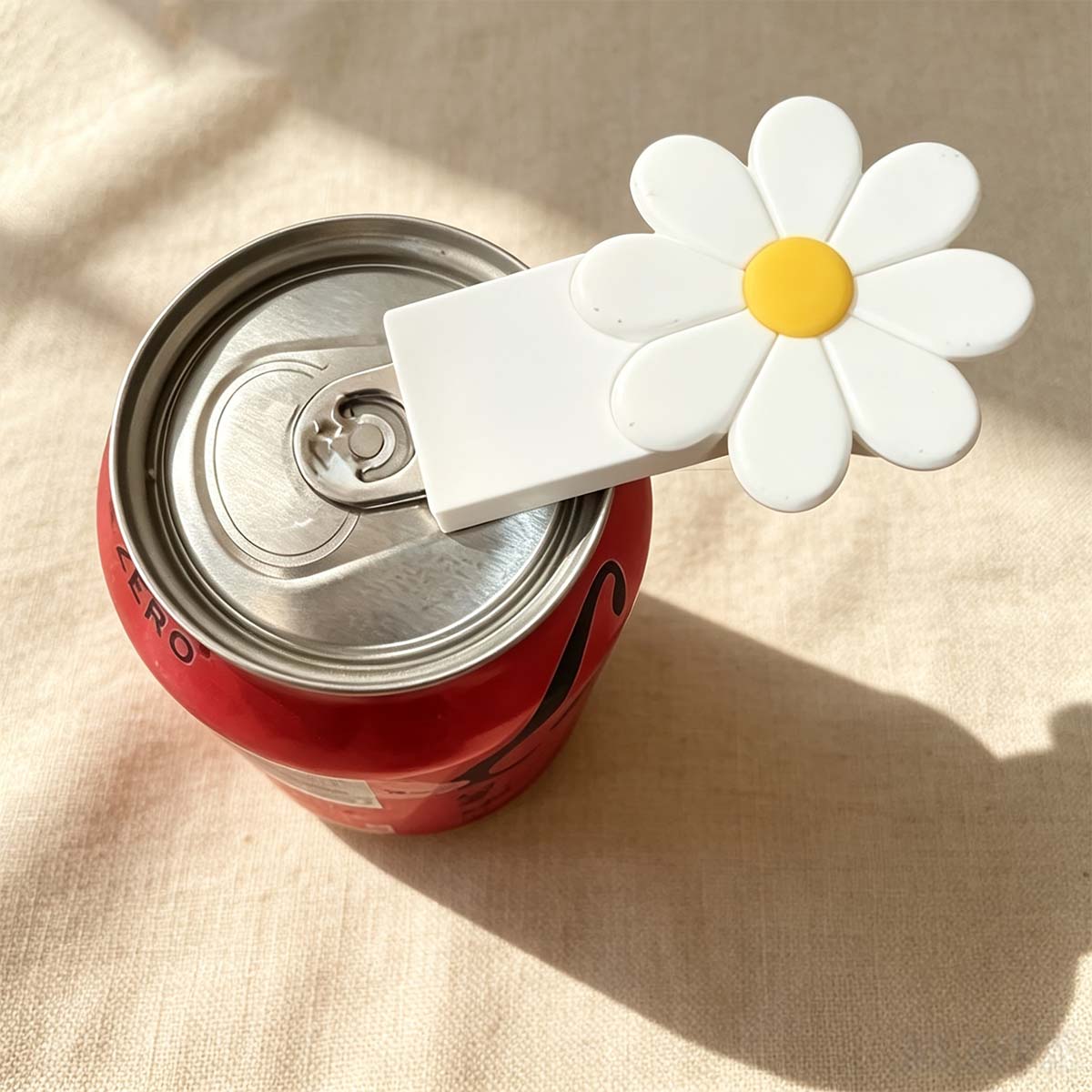 Flower can opener, small Daisy - огляд і ціна Citrus Juicer Bar